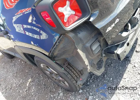 2018 Jeep Renegade Sport 4X4 z USA, uszkodzony, nr VIN ZACCJBAB7JPH36144